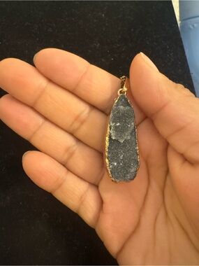 Gold-Edged Gray agate Druzy Pendant Necklace - Women Jewelry